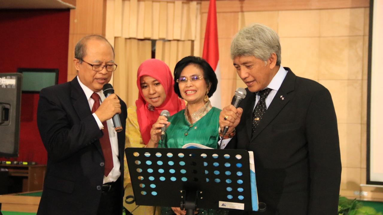 WhatsApp_Image_2017-12-05_at_16.26.47.jpeg WhatsApp_Image_2017-12-05_at_16.26.47.jpeg