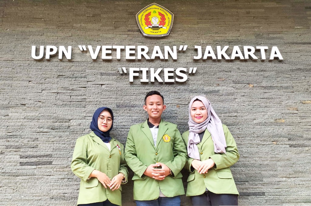 Muhamad_Alfian,_Fifi,_Bebi_S1_Keperawatan_IID.jpg Muhamad_Alfian,_Fifi,_Bebi_S1_Keperawatan_IID.jpg