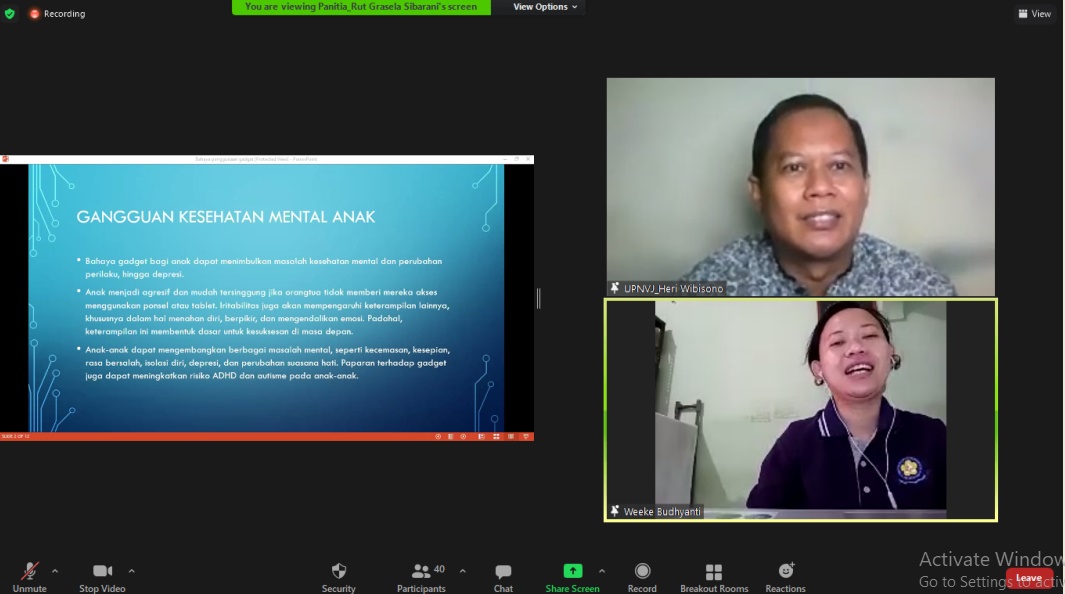 Gadget.jpg Gadget.jpg